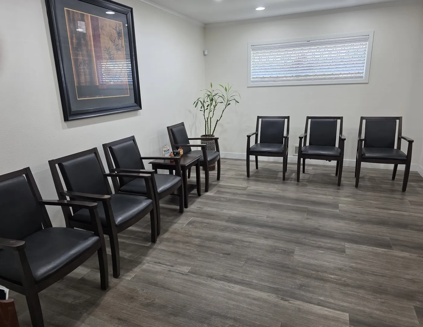 Waiting room at Comfy Dental Care in Downtown Las Vegas